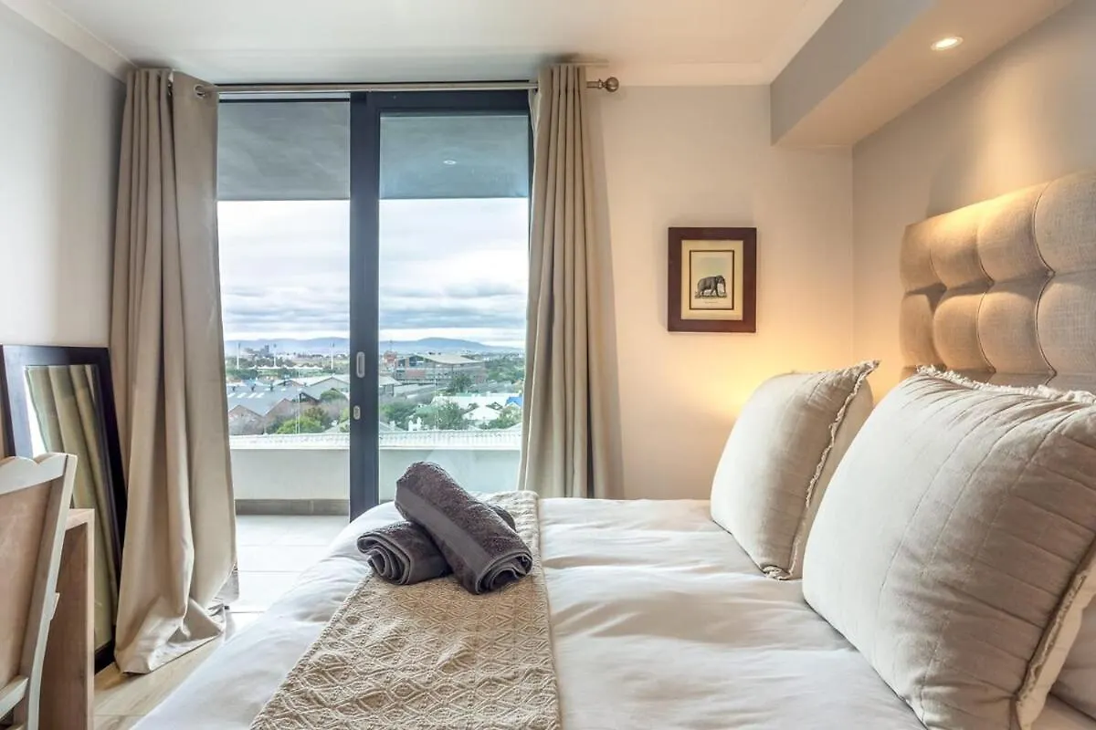 Appartamento Tranquil, Spacious, Quiet Trendy With A View Città del Capo Sudafrica